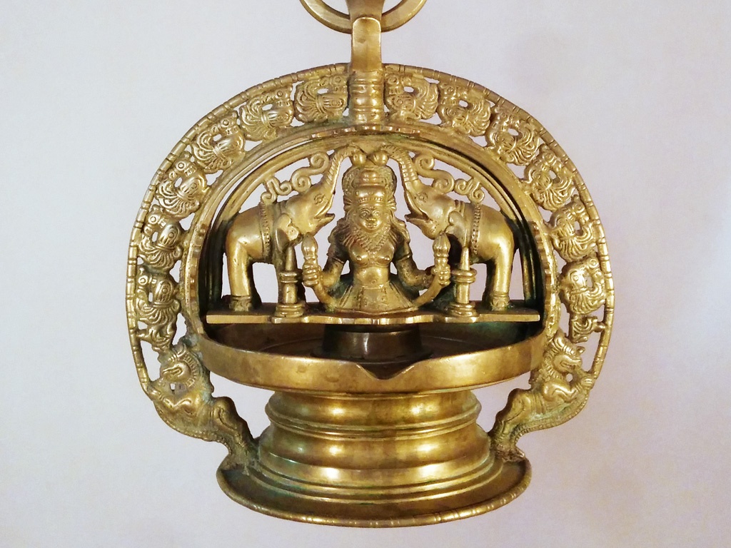 Antique Gajalakshmi Panchaloha Oil Lamp